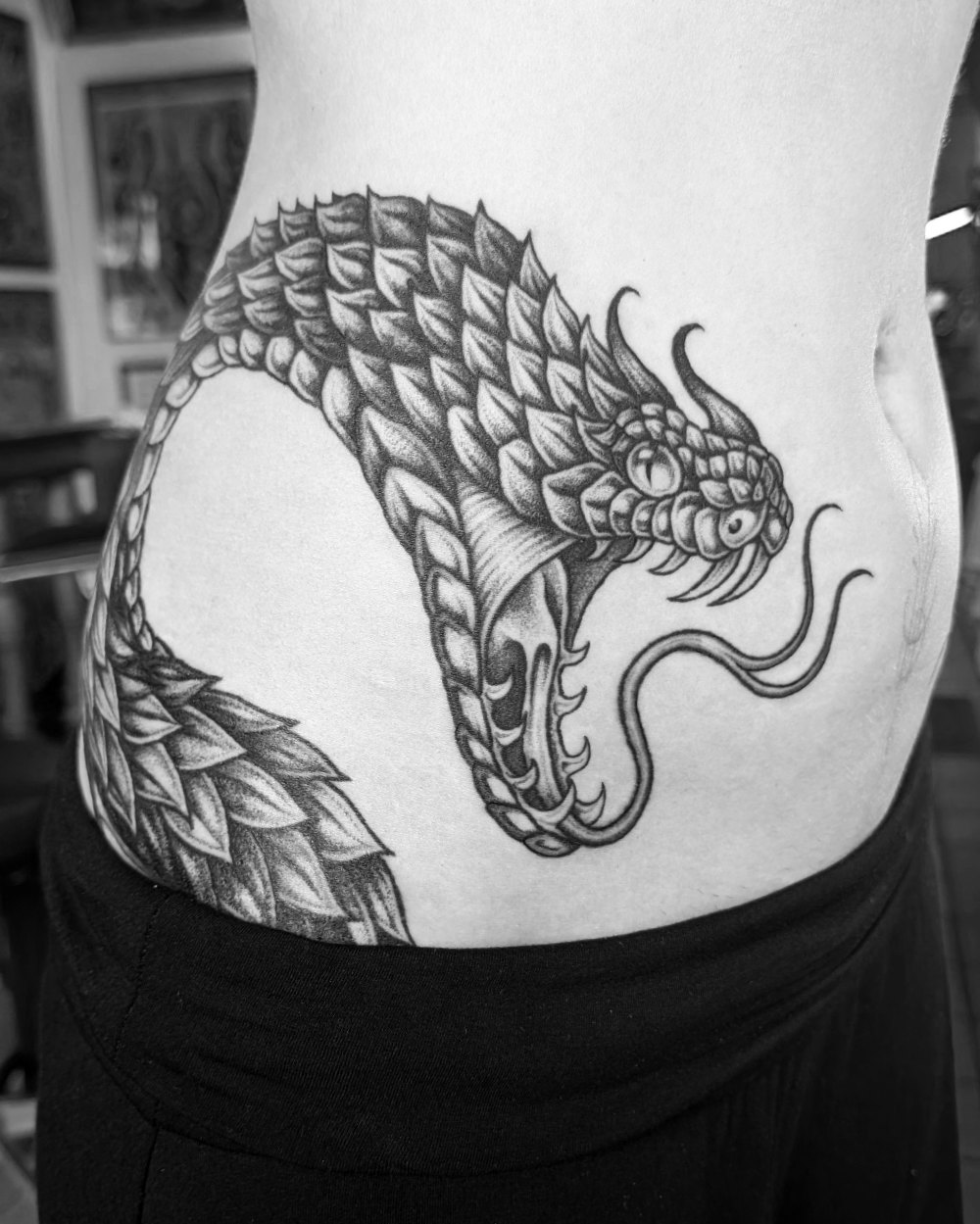 Snake head – Custom

Schlangenkopf – Custom